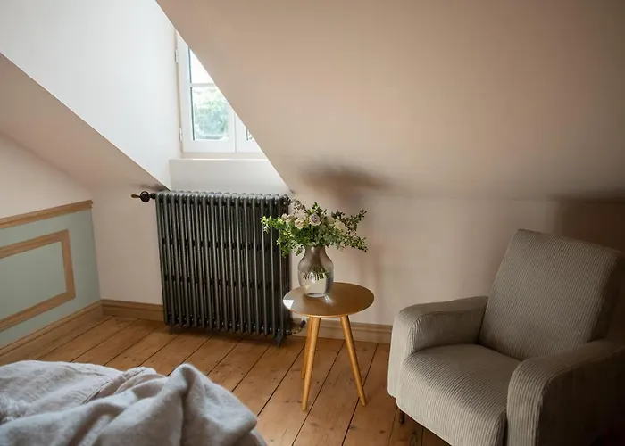 Chez Agnes Bed & Breakfast